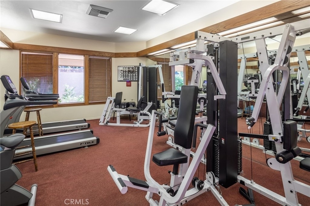 2595 Plaza Del Amo - Photo 24