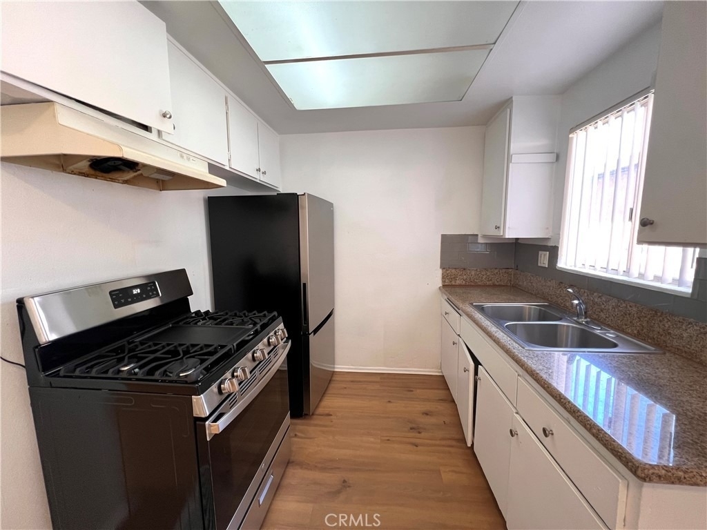 469 W Oliver Street - Photo 5