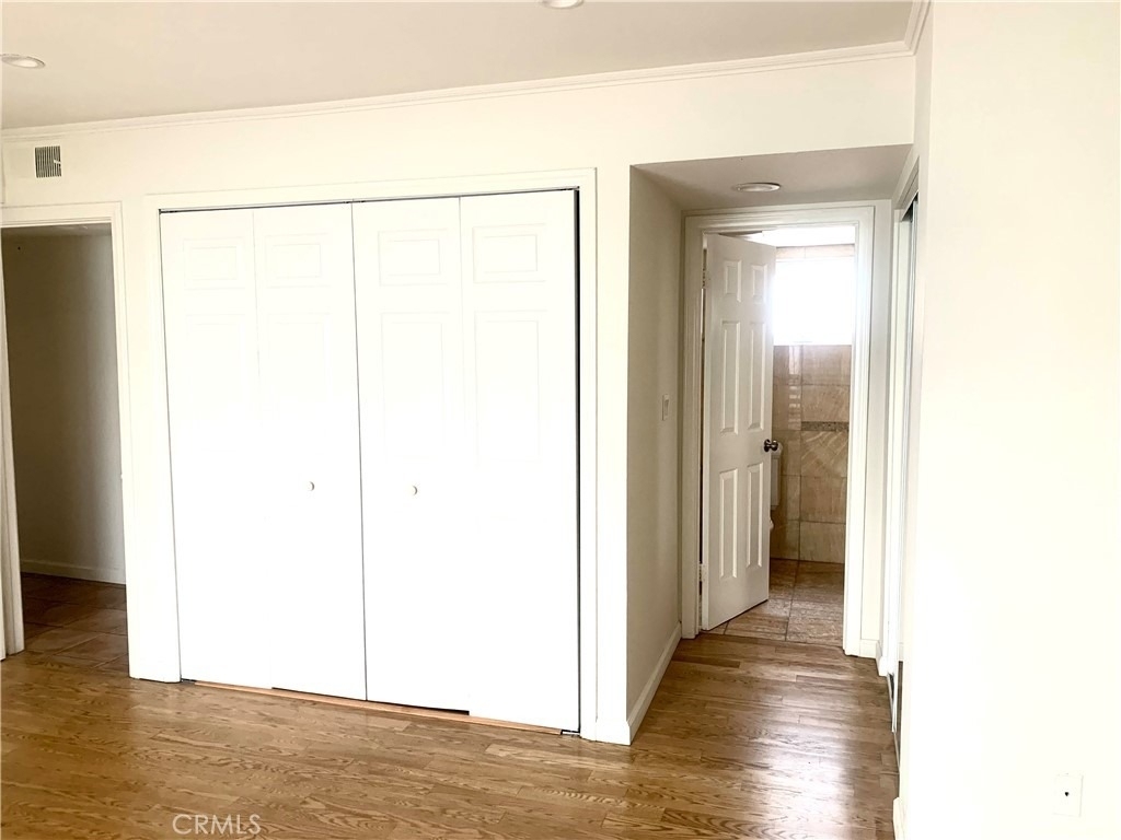 425 S Catalina Avenue - Photo 2