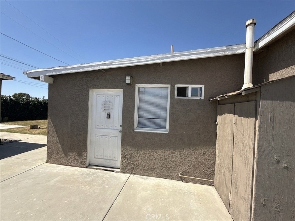14823 Longworth Avenue - Photo 0