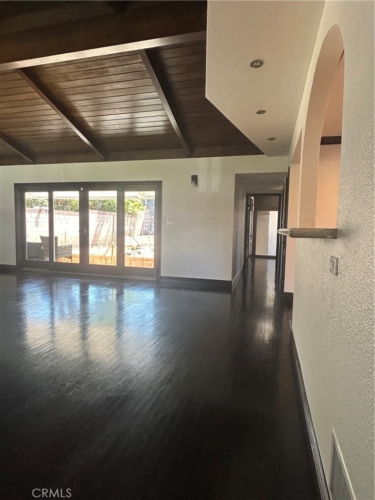 5726 Newlin - Photo 4