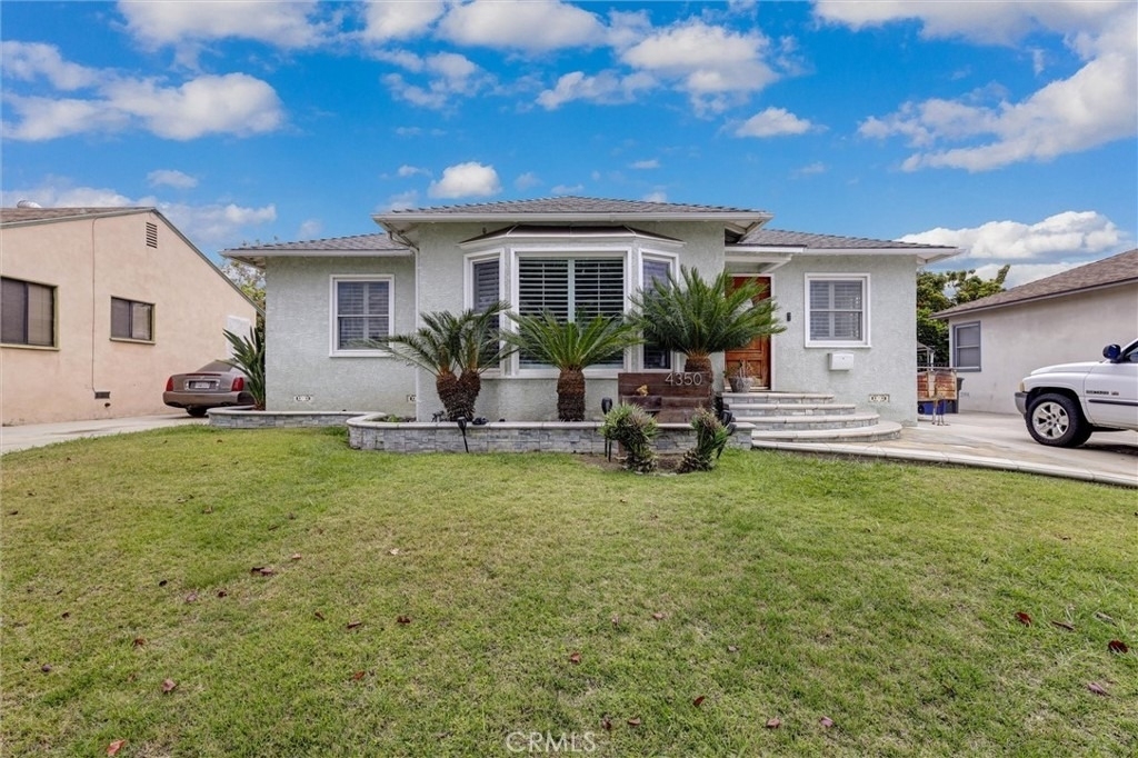4350 Carfax - Photo 0