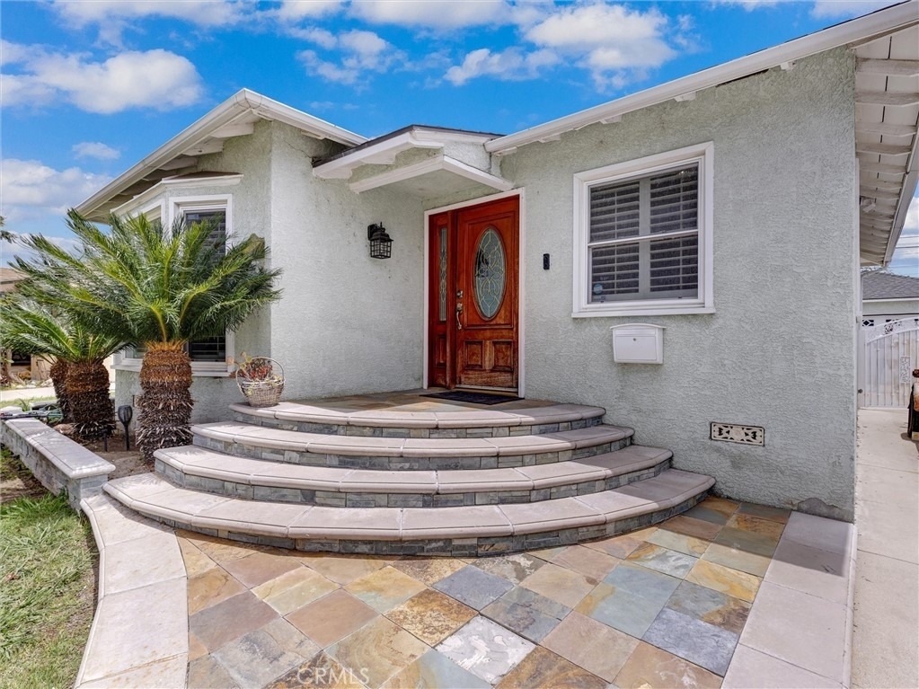4350 Carfax - Photo 1