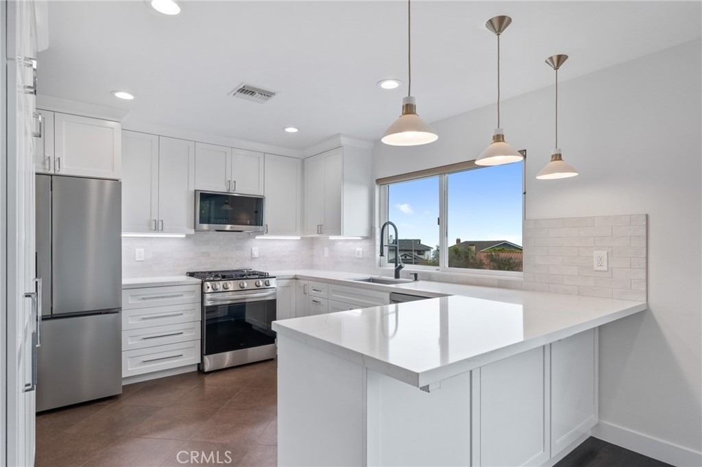 3404 Hightide Drive - Photo 9