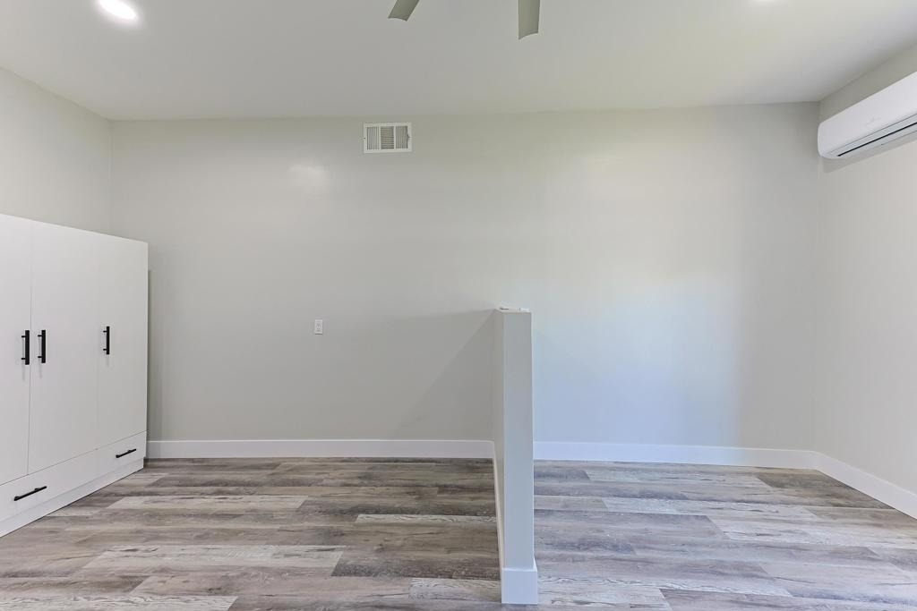 142 L - Photo 10