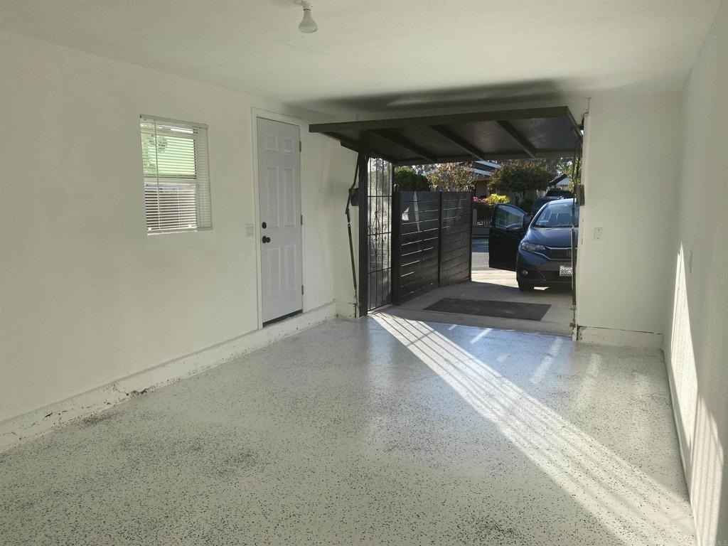 841 40th St. - Photo 10