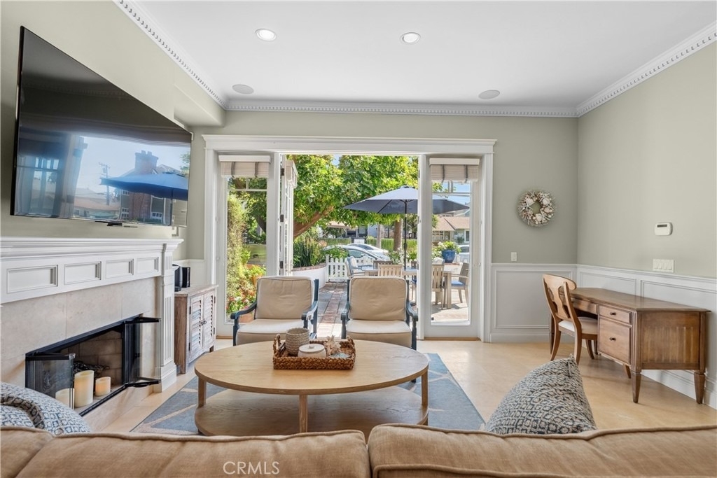 705 Goldenrod Avenue - Photo 4