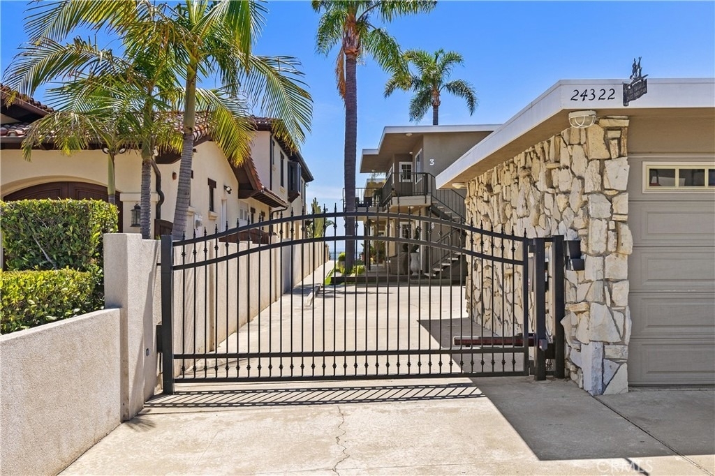 24322 Santa Clara Avenue - Photo 4