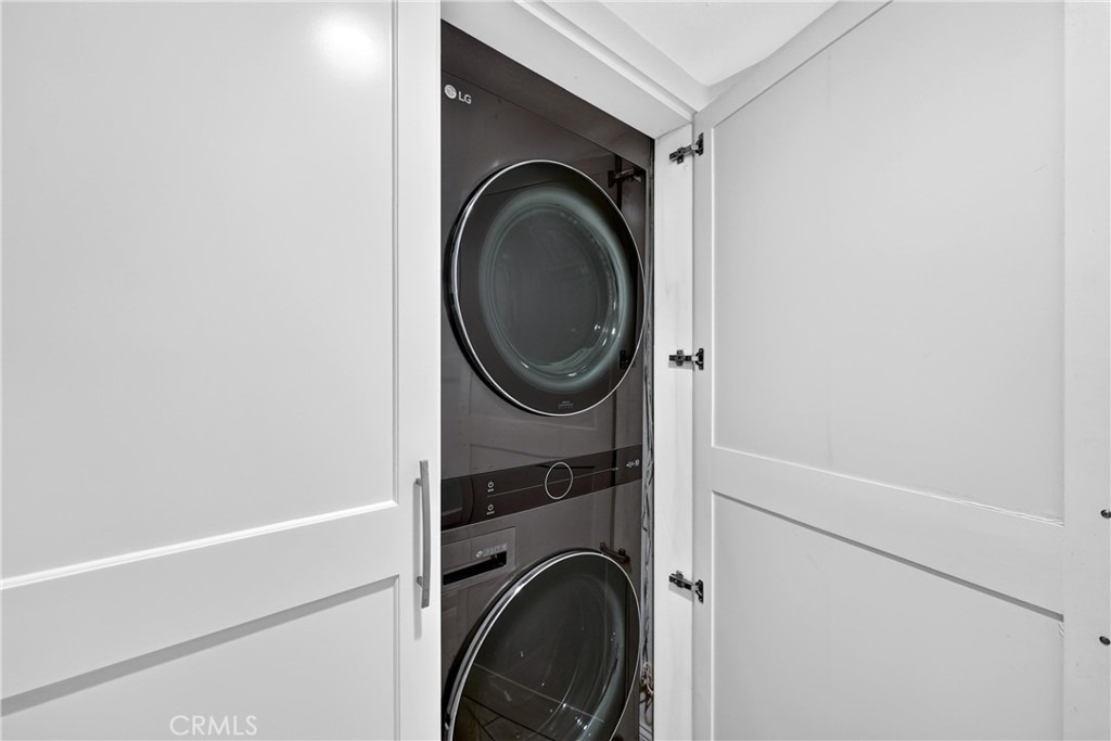 950 Cagney - Photo 14