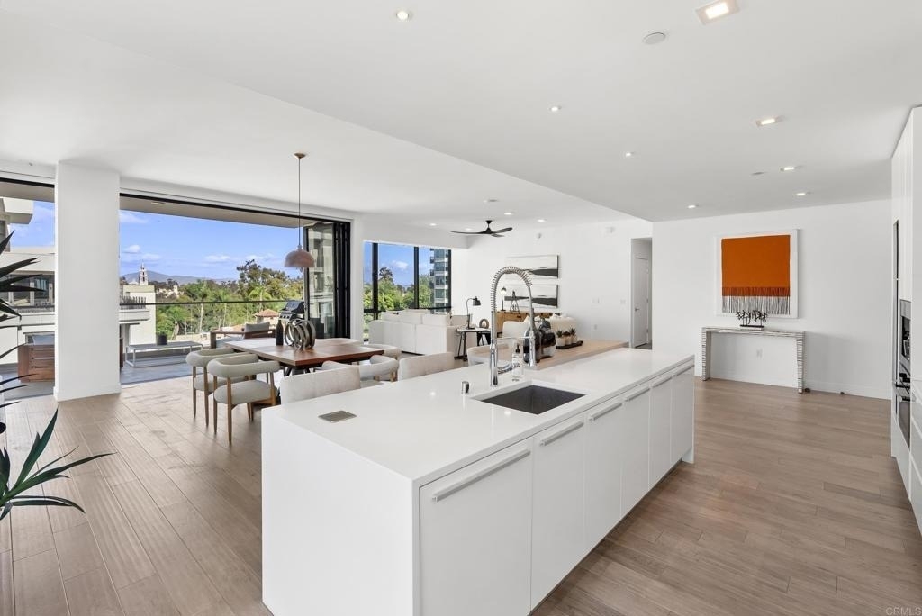 2604 5th Ave - Photo 1