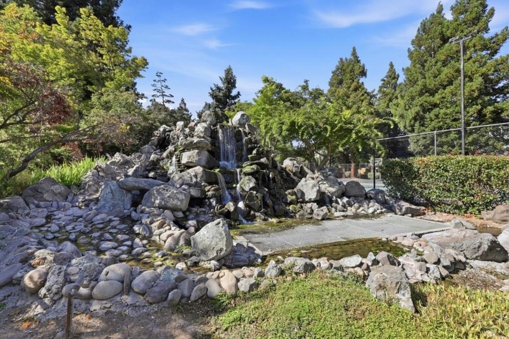 17125 Creekside Circle - Photo 19