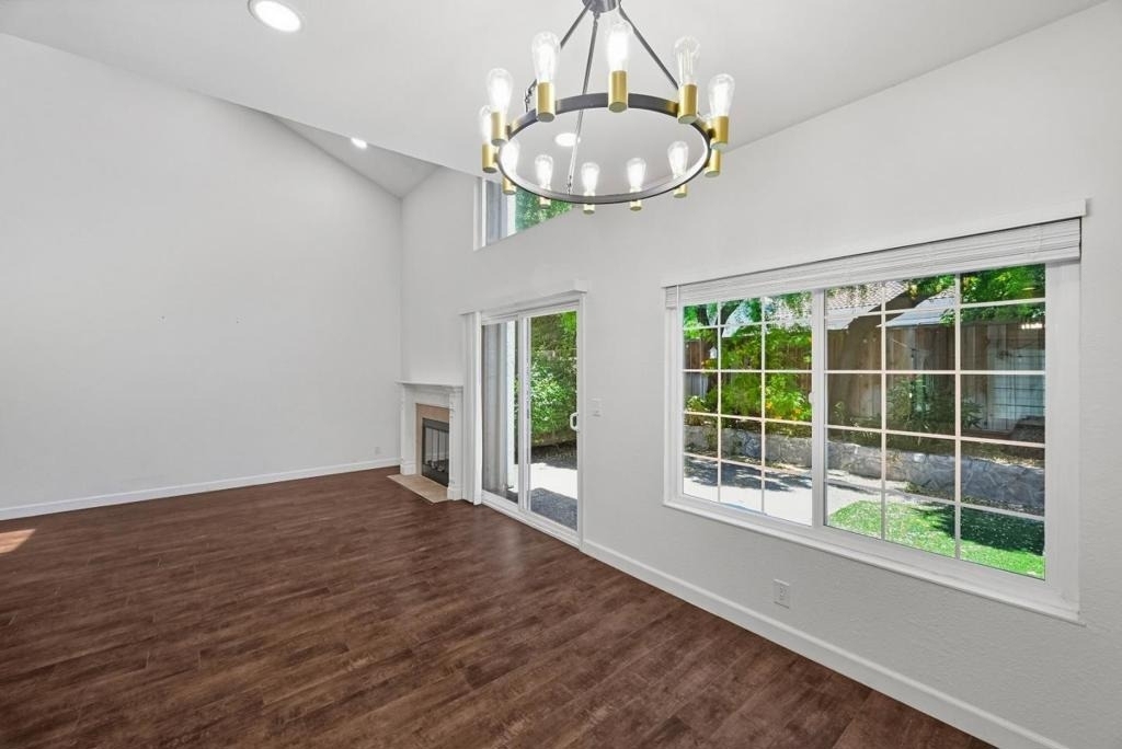 1286 Crestpoint Drive - Photo 9