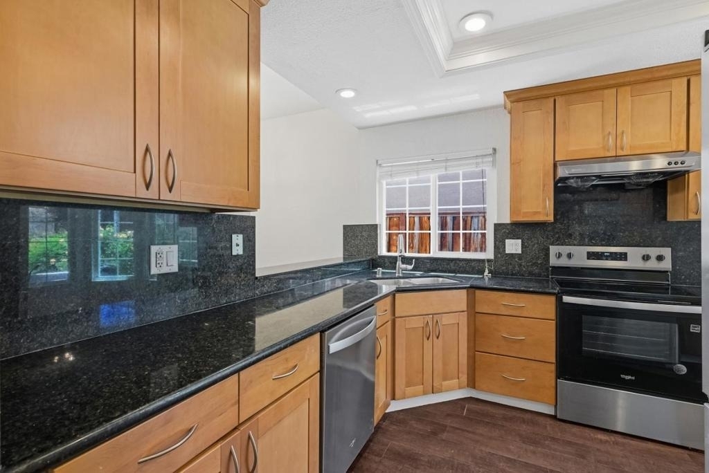 1286 Crestpoint Drive - Photo 5