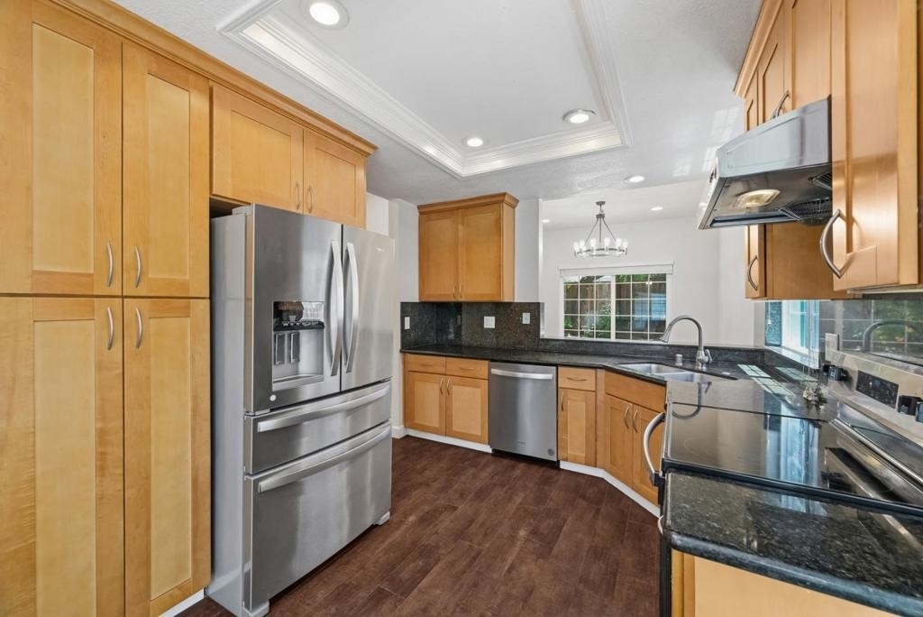 1286 Crestpoint Drive - Photo 4