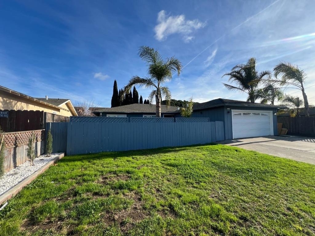 258 8th Street - Photo 3