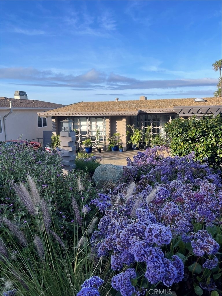 364 Ledroit Street - Photo 1