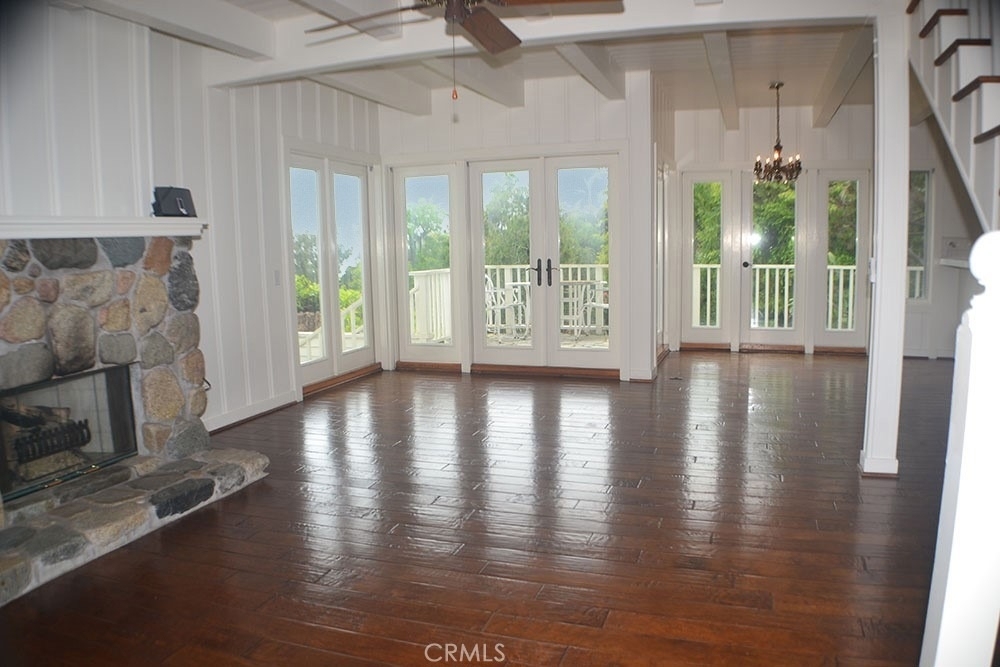 490 Diamond Street - Photo 1