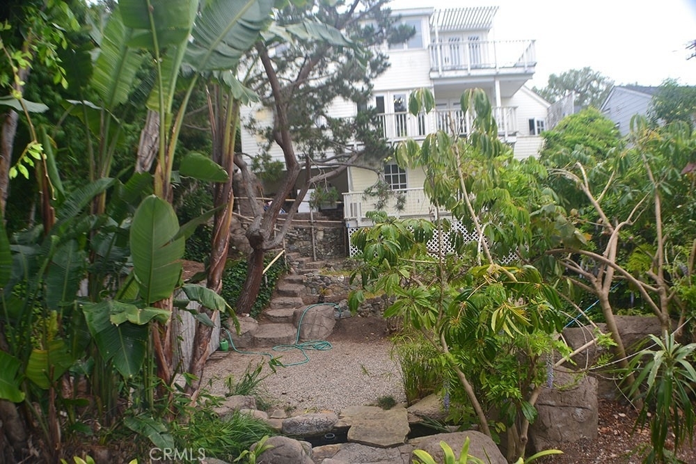 490 Diamond Street - Photo 18