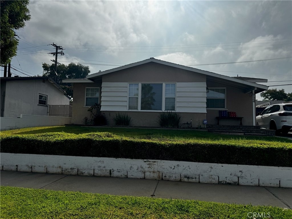 724 Cordelia Avenue - Photo 1
