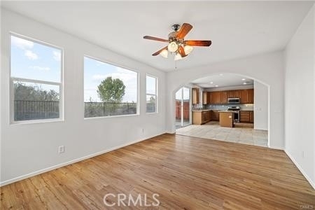 32372 Safflower - Photo 2