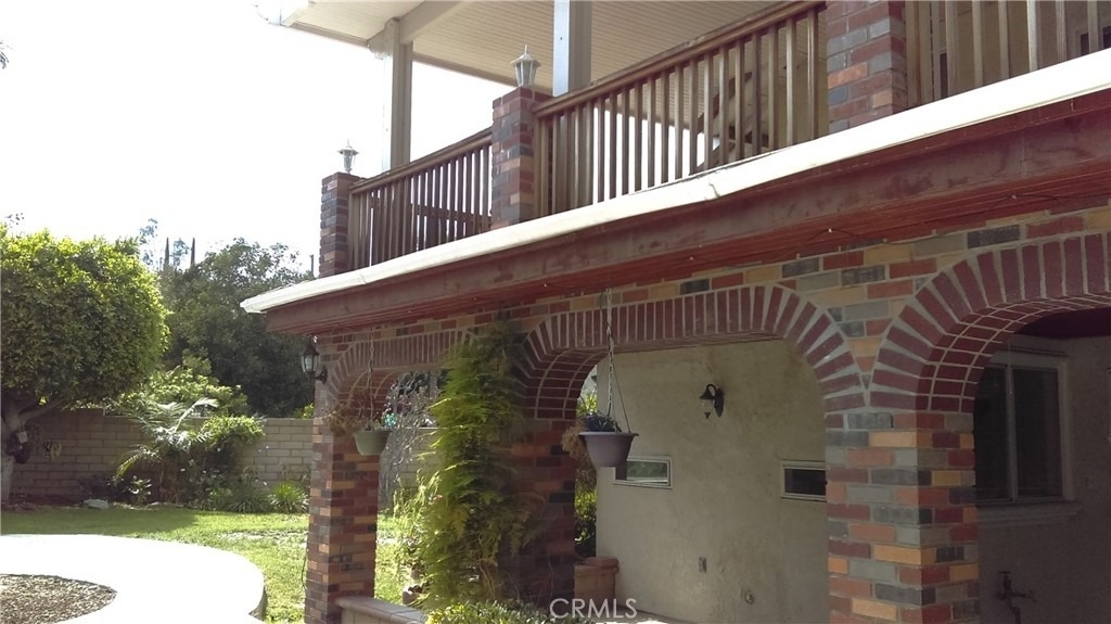 1349 Crestmont - Photo 30