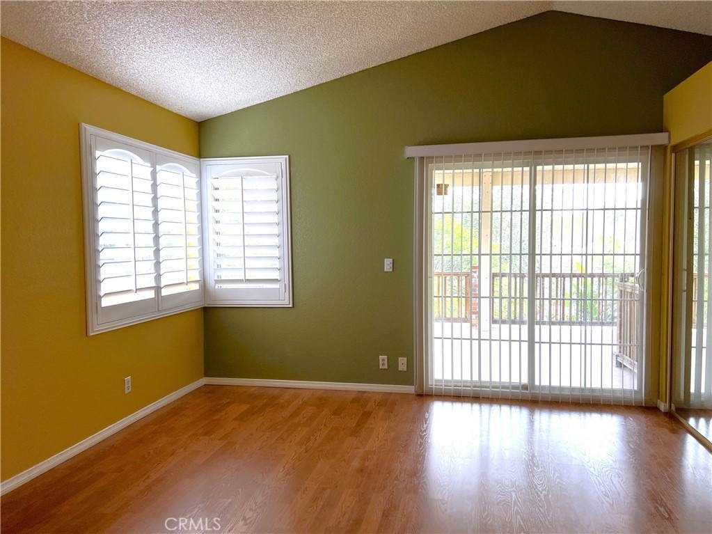 1349 Crestmont - Photo 16