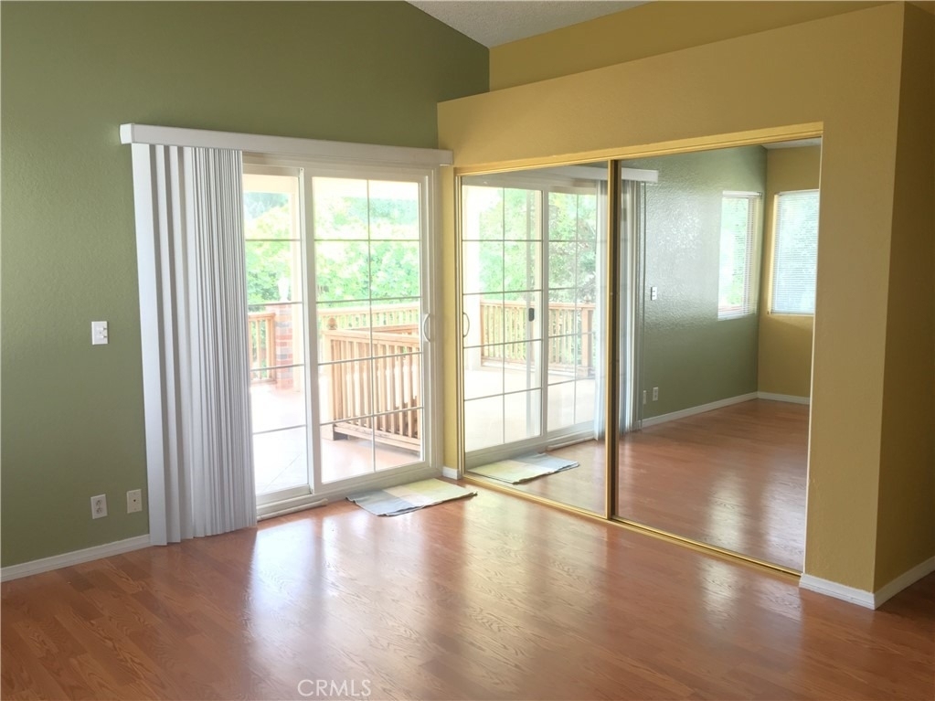 1349 Crestmont - Photo 17