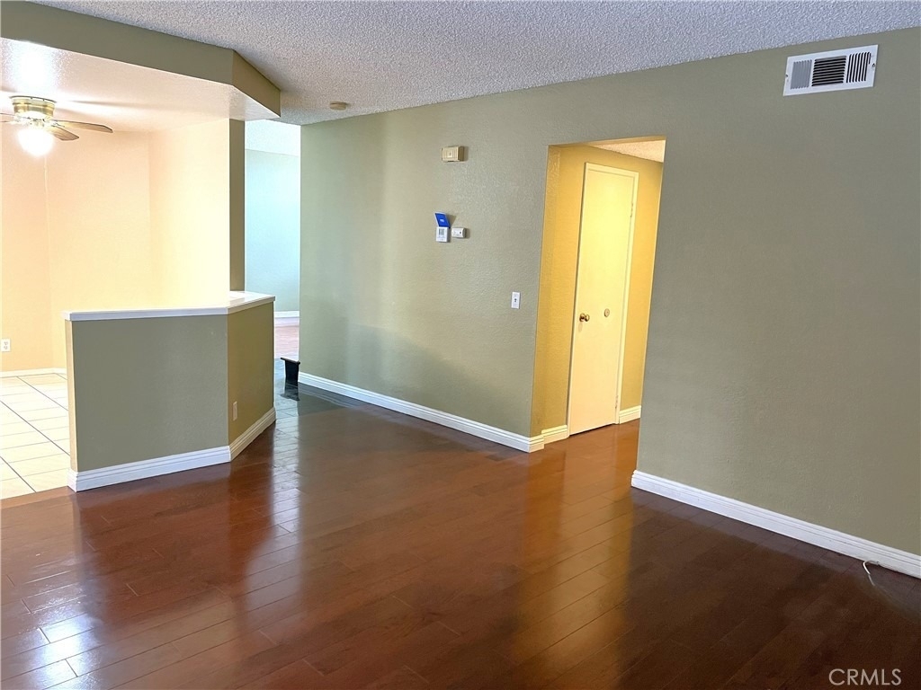 1349 Crestmont - Photo 10