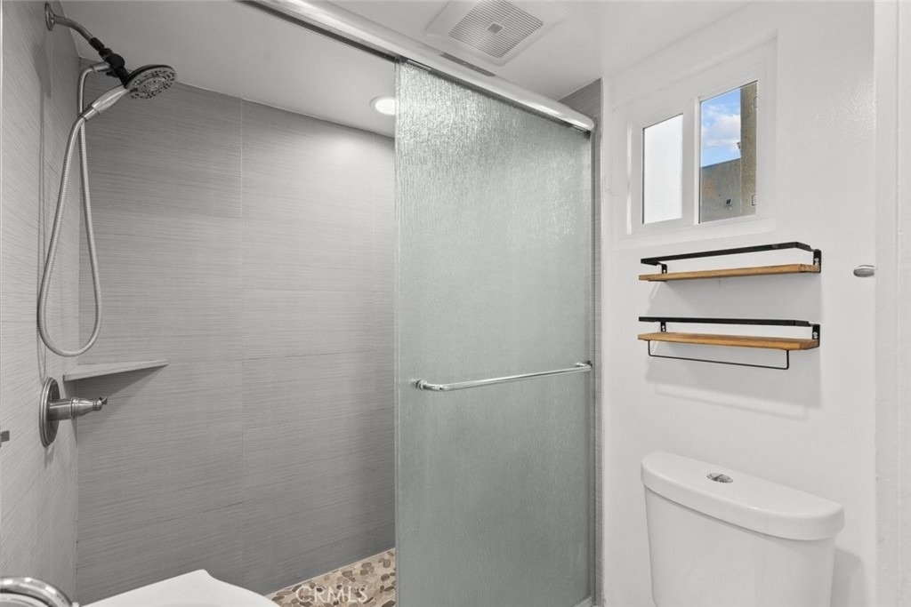 408 Spencer Street - Photo 17