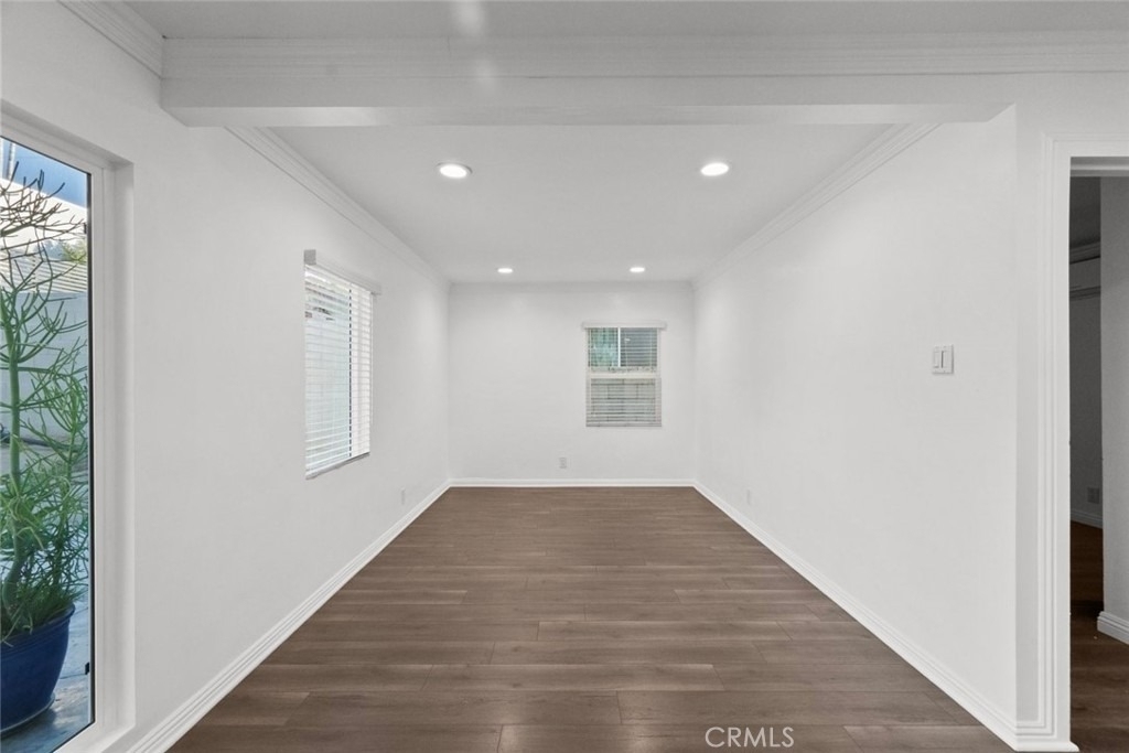 408 Spencer Street - Photo 3