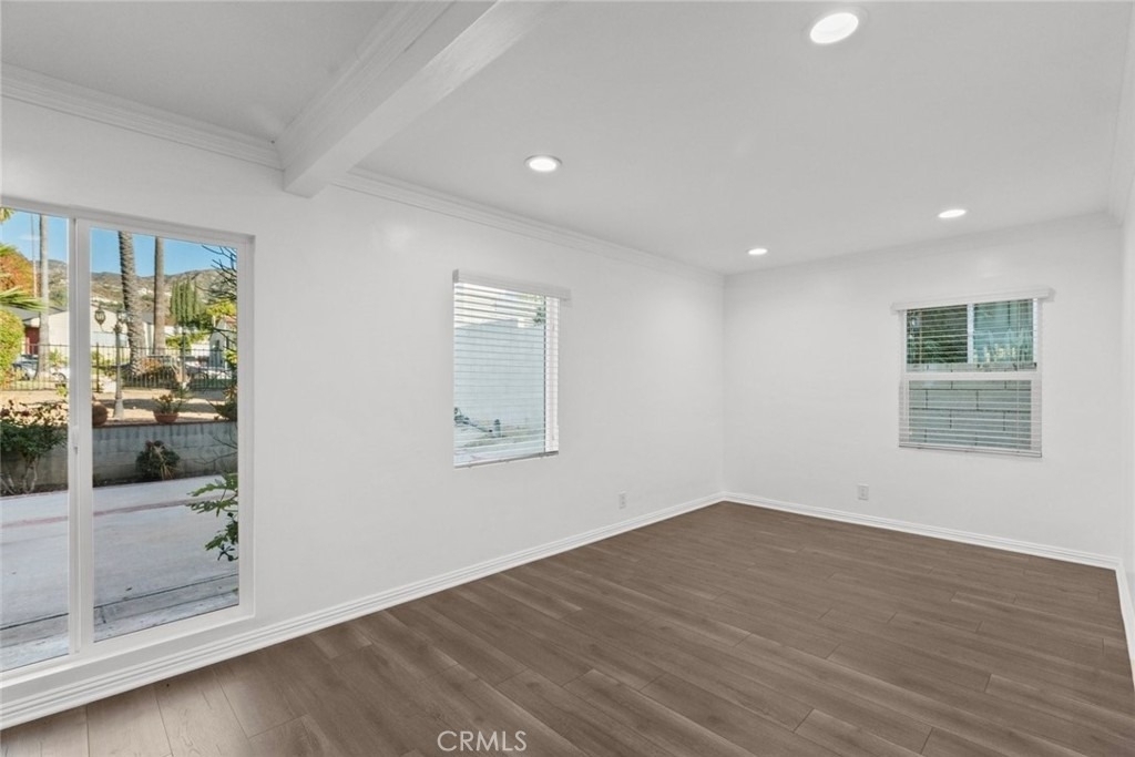 408 Spencer Street - Photo 4