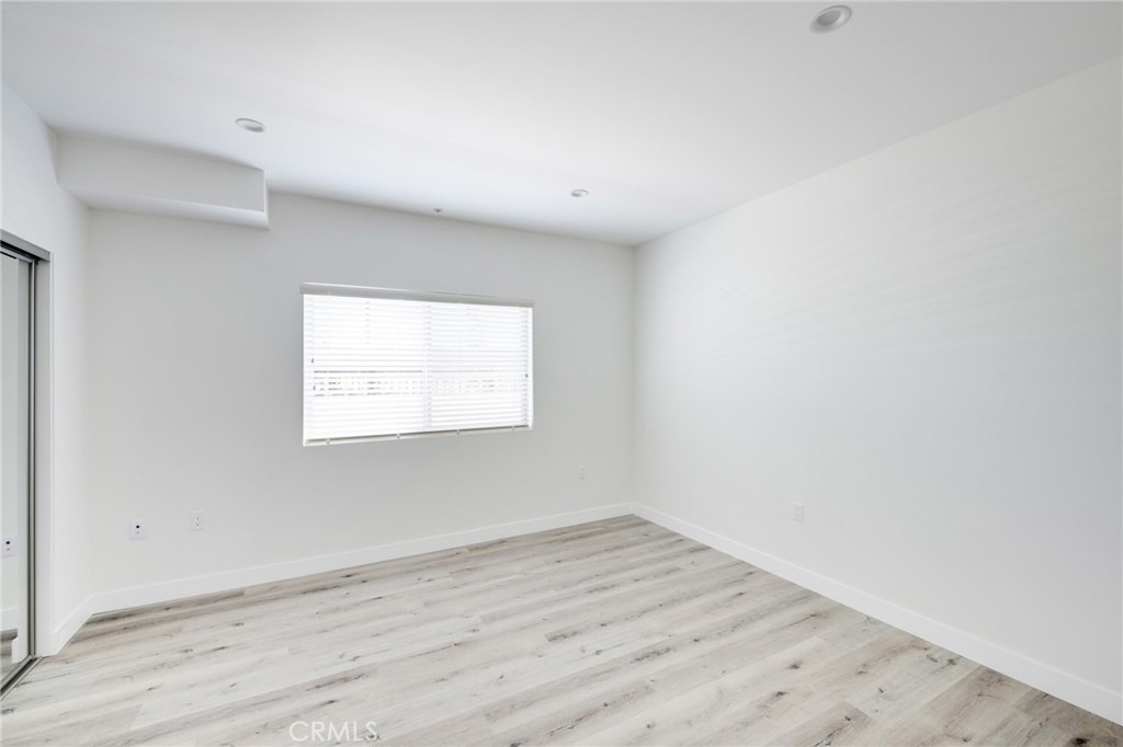 14526 Hartland Street - Photo 9