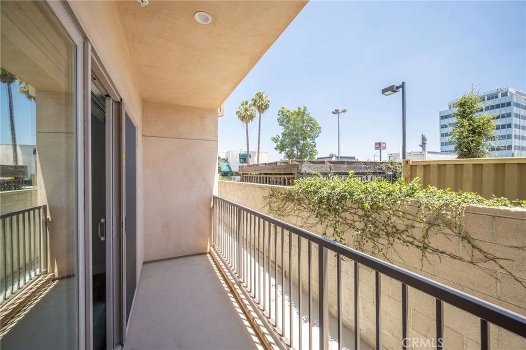 14526 Hartland Street - Photo 12