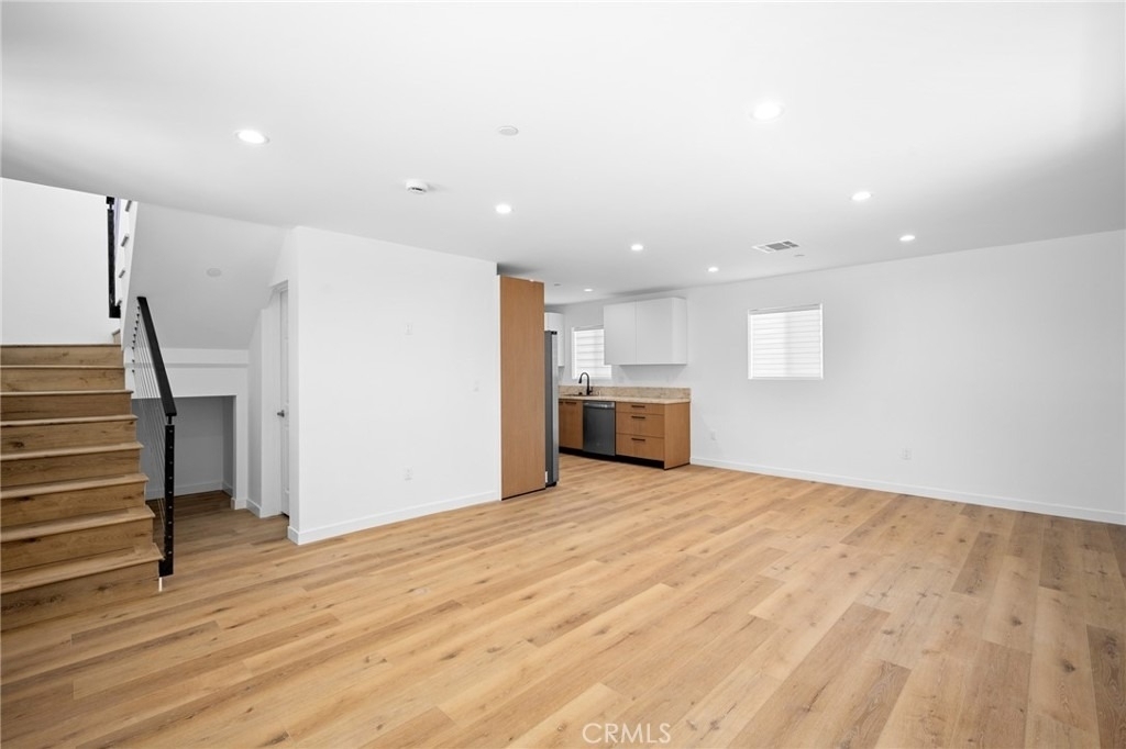 11049 Yarmouth Avenue - Photo 5