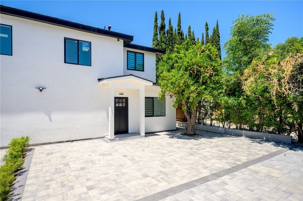 11049 Yarmouth Avenue - Photo 19