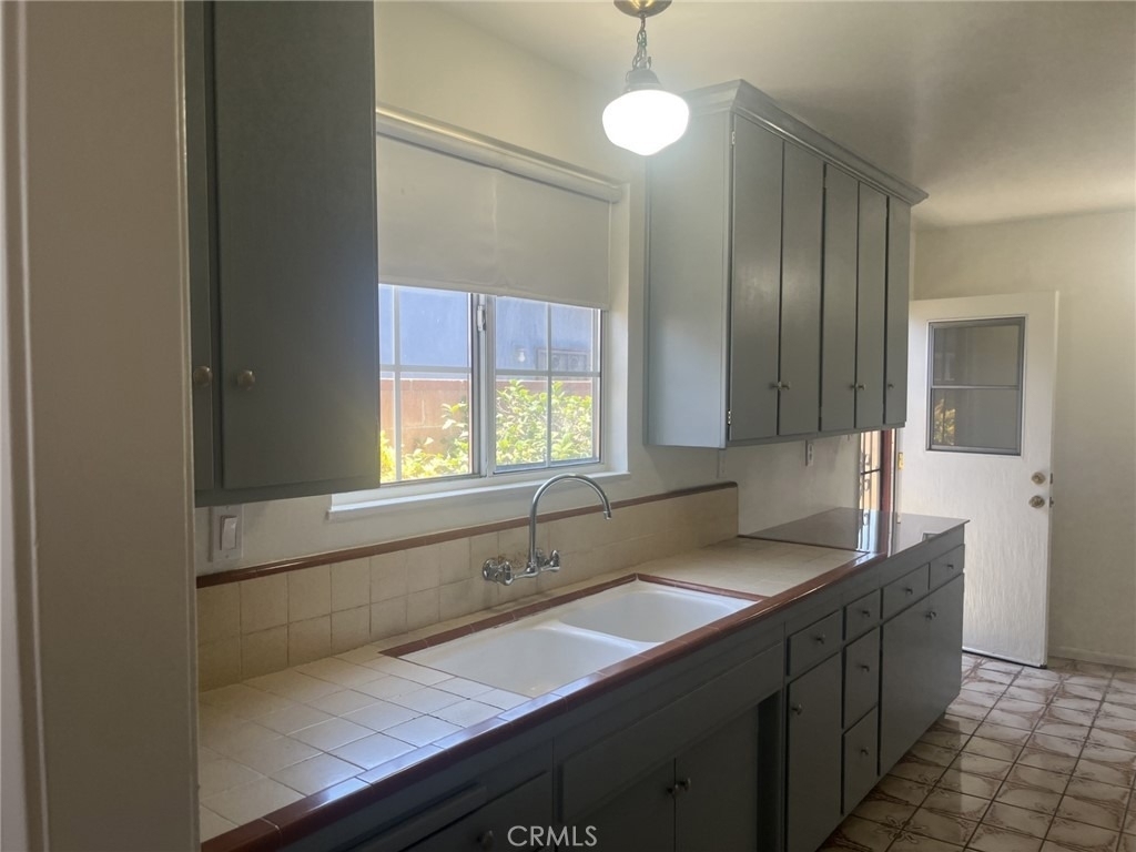 536 Sandsprings - Photo 9