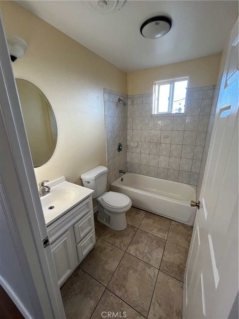 123 W 66th - Photo 24