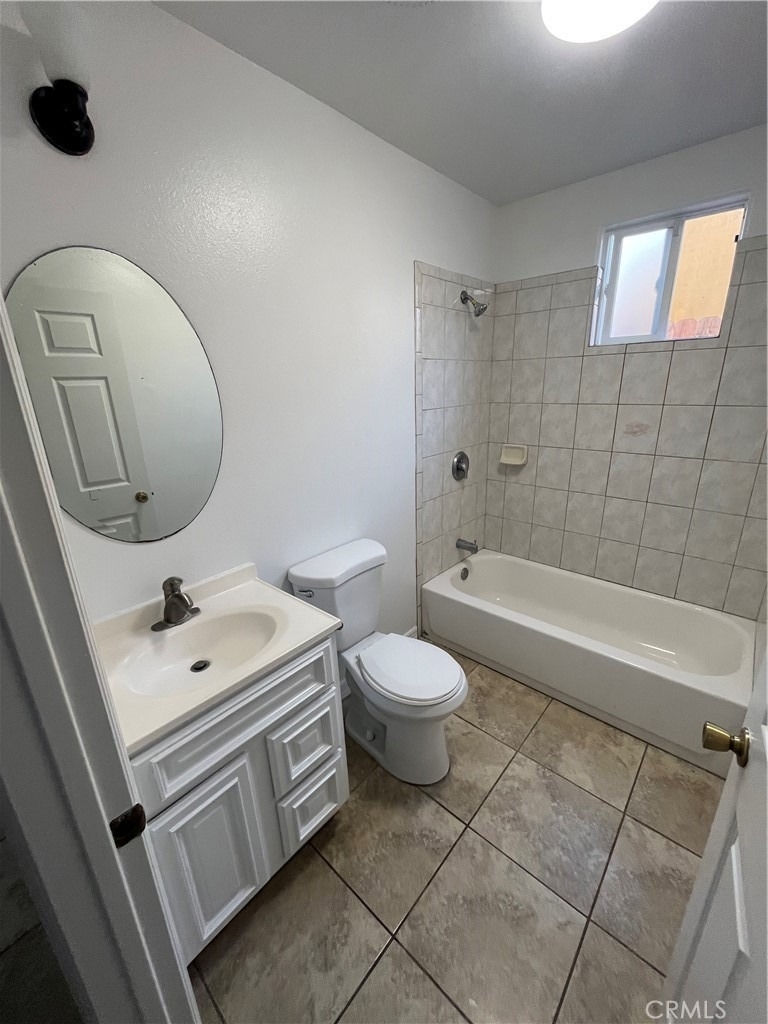 123 W 66th - Photo 36