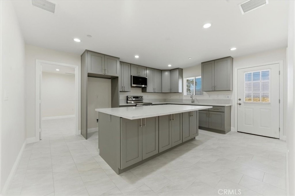 10 Cortez Street - Photo 2