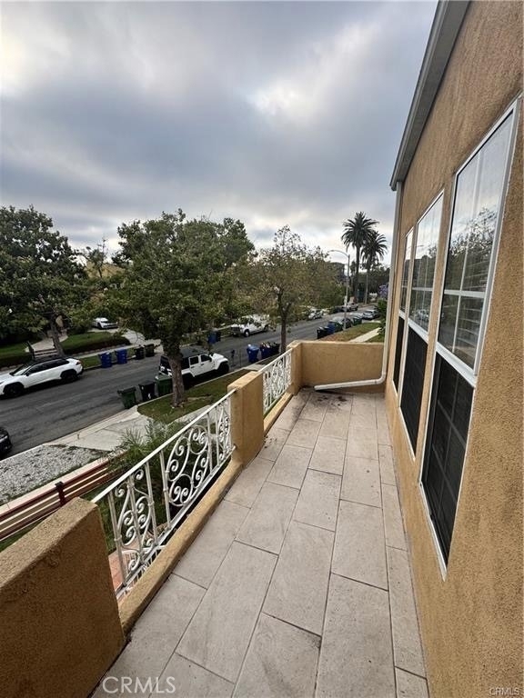 1046 S Citrus Avenue - Photo 13