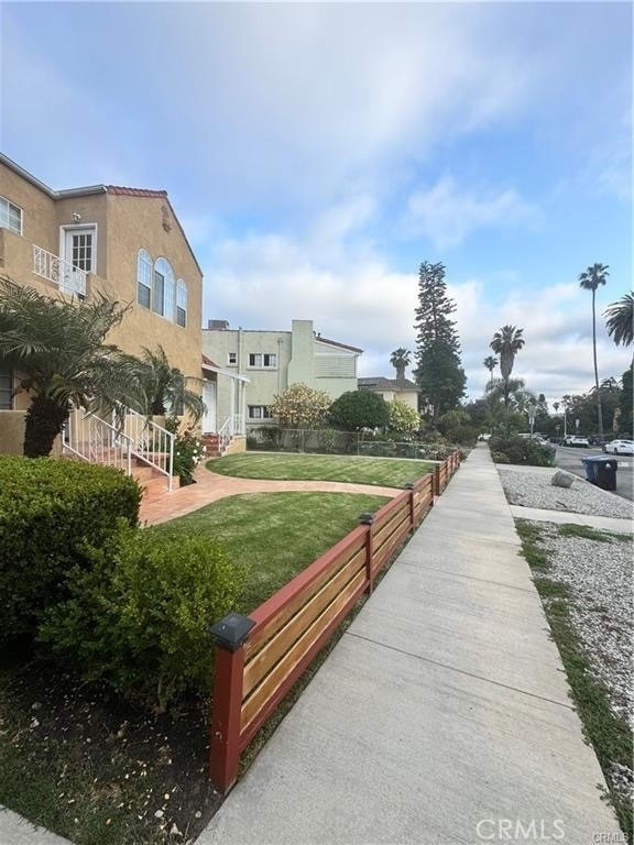 1046 S Citrus Avenue - Photo 5