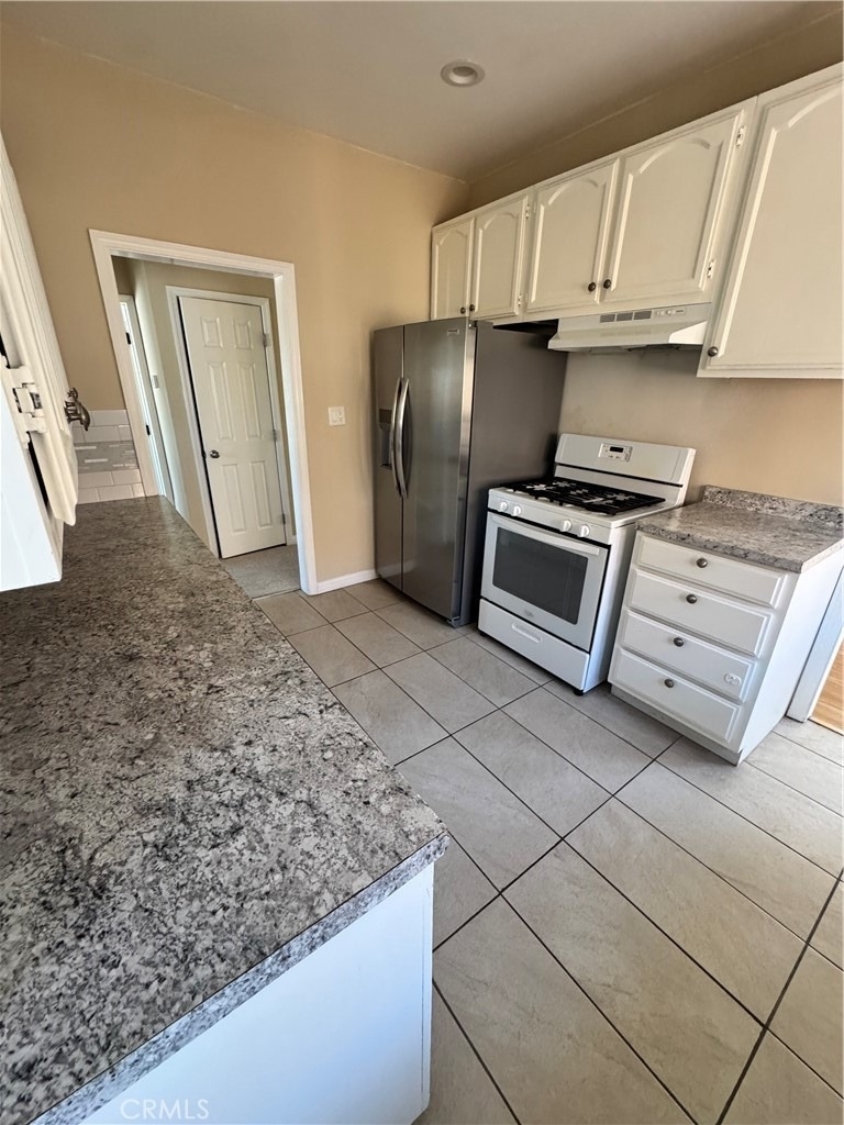 1046 S Citrus Avenue - Photo 63
