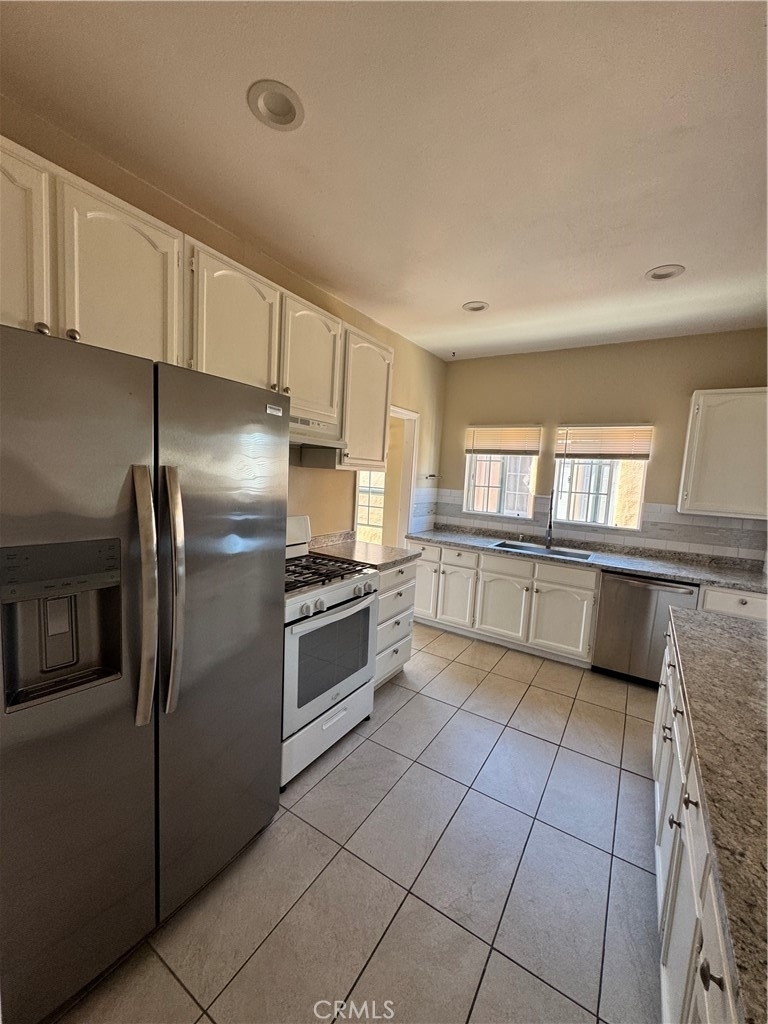 1046 S Citrus Avenue - Photo 68