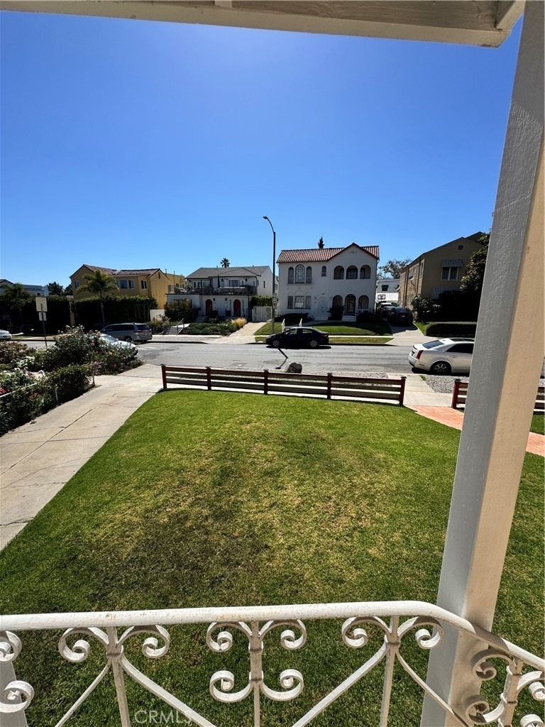 1046 S Citrus Avenue - Photo 53