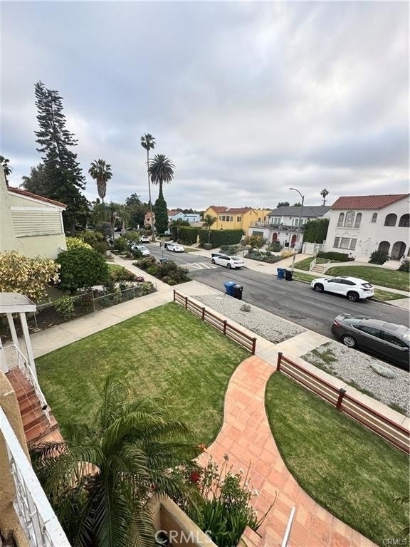 1046 S Citrus Avenue - Photo 8