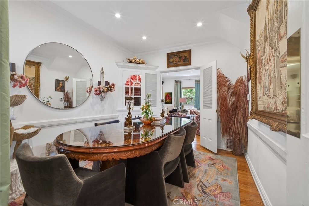 135 S Canon Drive - Photo 3