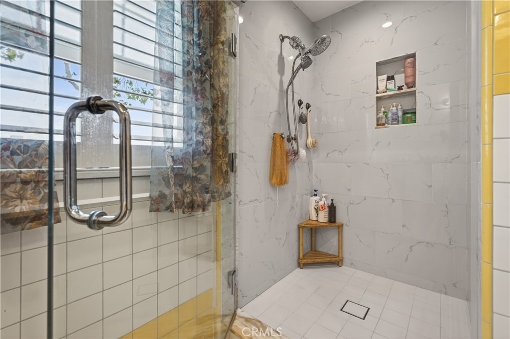 135 S Canon Drive - Photo 7