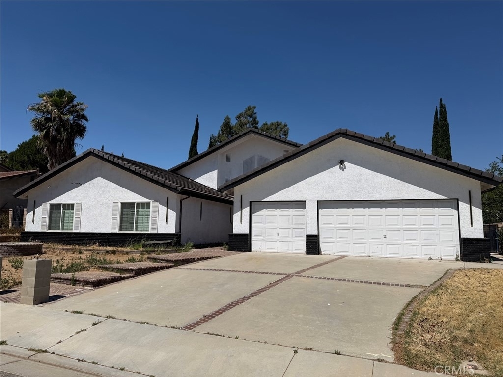 41527 Myrtle - Photo 0