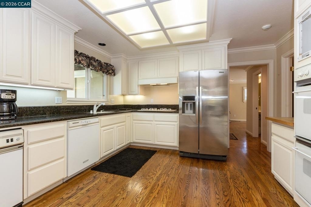 432 Stonefield Pl - Photo 8