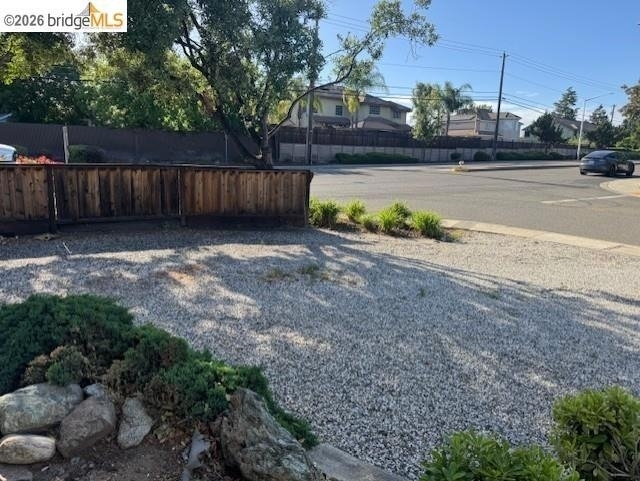 1961 Hemlock Drive - Photo 3